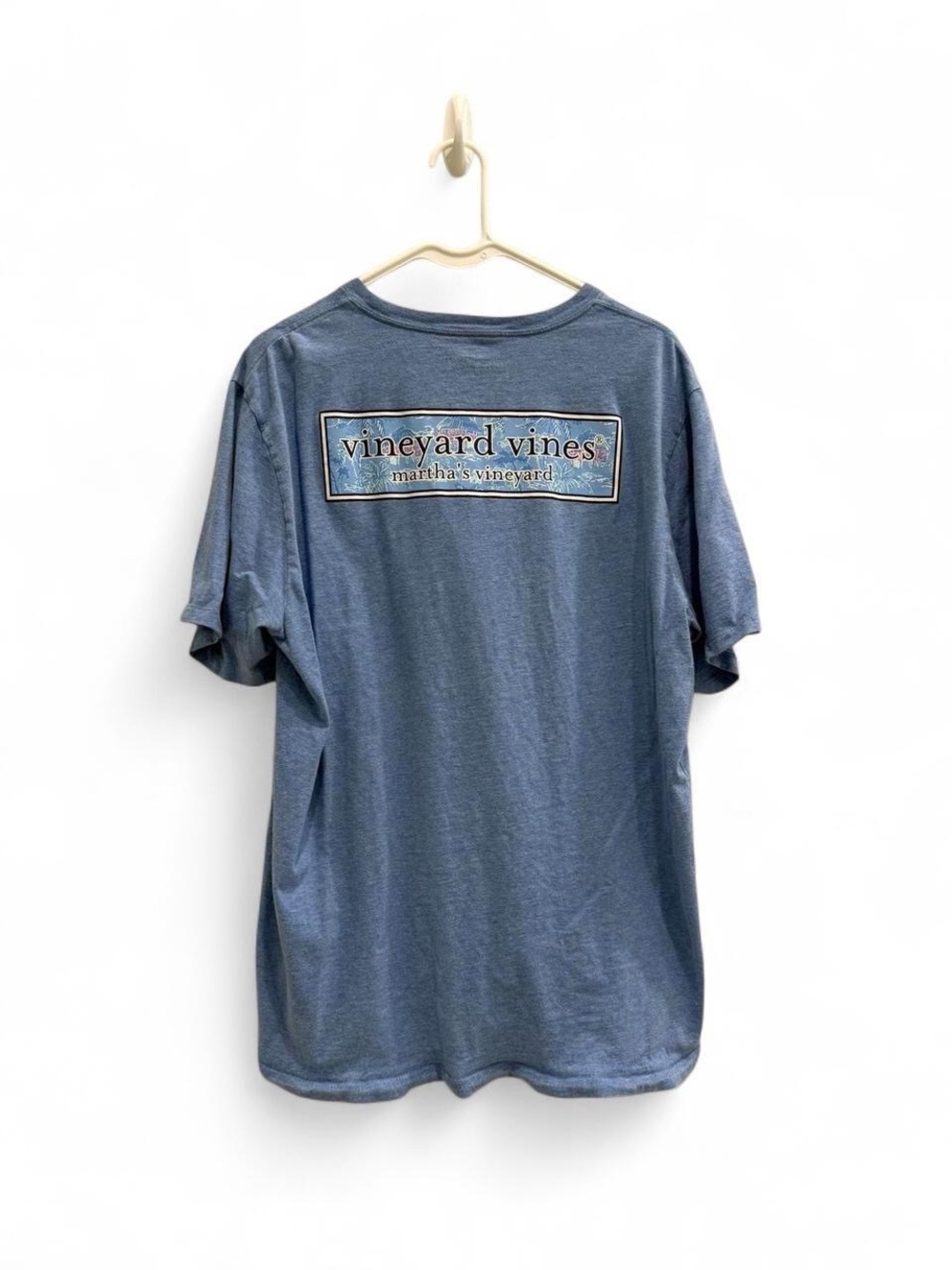 Vineyard Vines Martha’s Vineyard Logo Graphic Tee